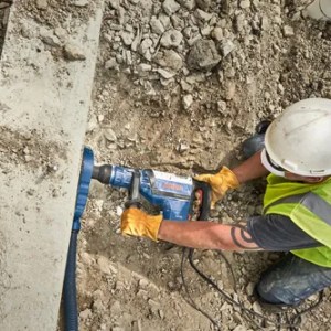 Bosch Rotary Hammer RH745-RT - Image 5